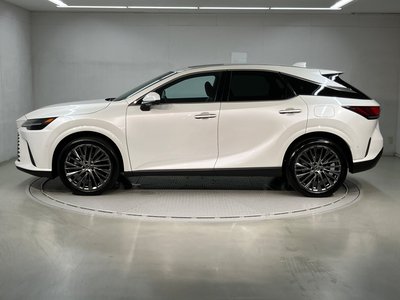 صورة 4 لـ 2023 Lexus RX
