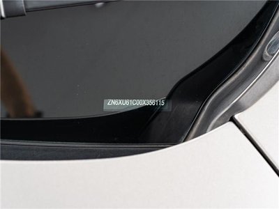 صورة 2 لـ 2021 Maserati LEVANTE