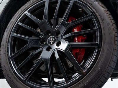 2021 Maserati LEVANTE — миниатюра 20