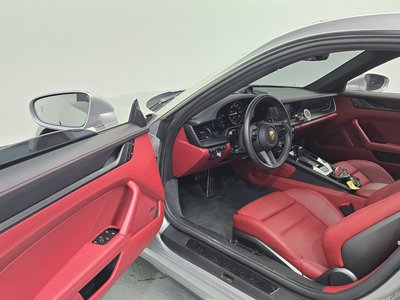 صورة مصغرة 13 لـ 2024 Porsche 911