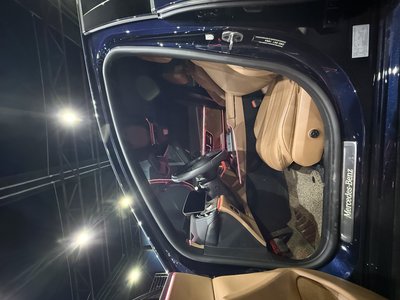 MERCEDES-BENZ E-CLASS - 2