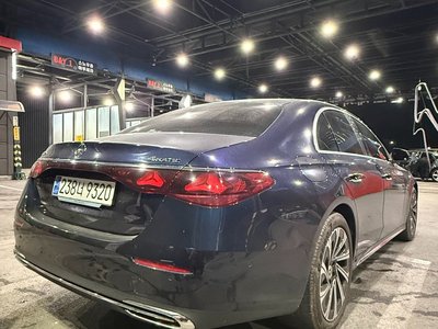 MERCEDES-BENZ E-CLASS - 5