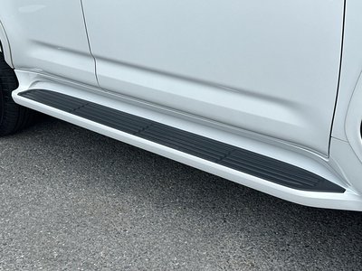 TOYOTA LAND CRUISER 300 - 10