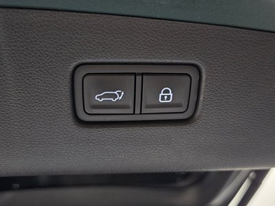 2021 Genesis GV70 — миниатюра 20