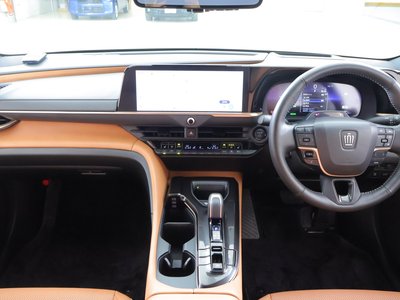 2024 Toyota CROWN SPORT photo 7