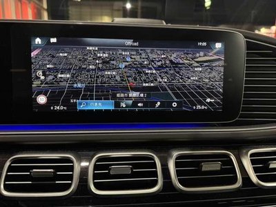 MERCEDES-BENZ GLS - 9