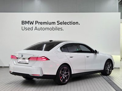 BMW 5 SERIES - 4