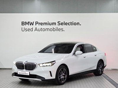BMW 5 SERIES - 1