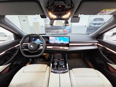 BMW 5 SERIES - 5