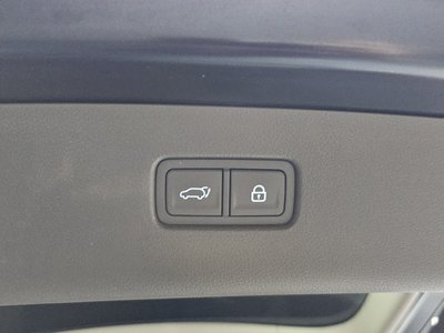 2020 Genesis GV80 thumbnail 32