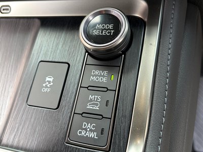 2025 Lexus GX — миниатюра 22