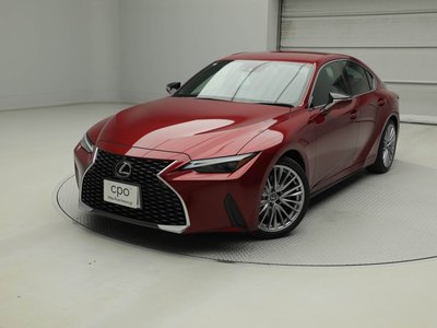 LEXUS IS