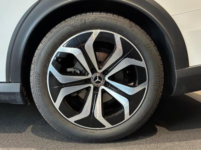 MERCEDES-BENZ E-CLASS - 4