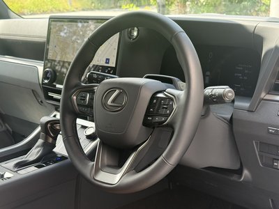 صورة مصغرة 38 لـ 2026 Lexus GX