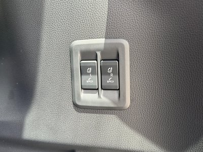 صورة مصغرة 60 لـ 2026 Lexus GX