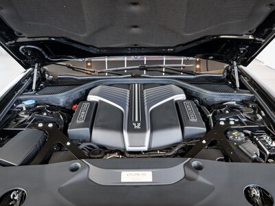 ROLLS-ROYCE GHOST - 10
