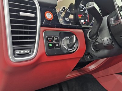 2019 Porsche CAYENNE thumbnail 15