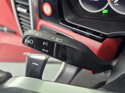2019 Porsche CAYENNE thumbnail 17