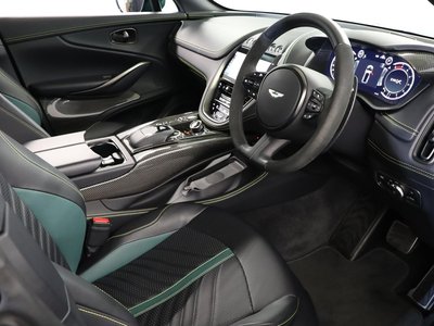 ASTON MARTIN DBX - 9