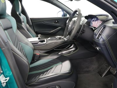 ASTON MARTIN DBX - 2