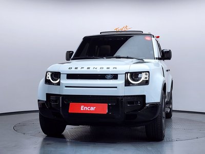 LAND ROVER DEFENDER - 2