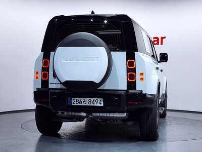 LAND ROVER DEFENDER - 3