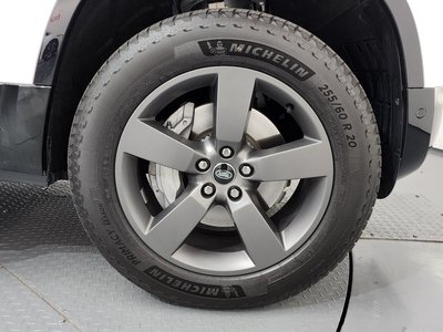 LAND ROVER DEFENDER - 6