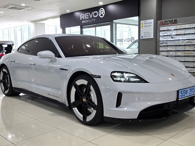 2026 Porsche TAYCAN 照片 6