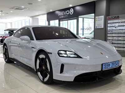 2026 Porsche TAYCAN 照片 4