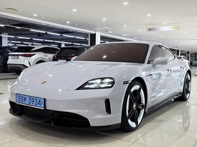 2026 Porsche TAYCAN 照片 1