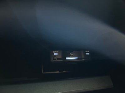 2026 Mercedes-BENZ C-CLASS thumbnail 38