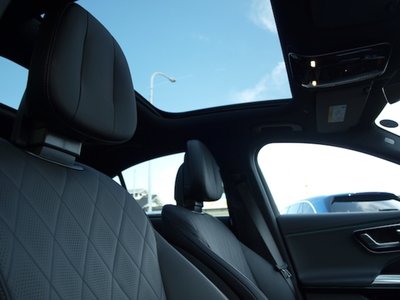 2025 Mercedes-BENZ E-CLASS 缩略图 29