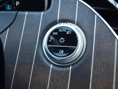 2025 Mercedes-BENZ E-CLASS 缩略图 18