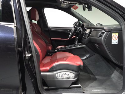 صورة مصغرة 16 لـ 2018 Porsche MACAN
