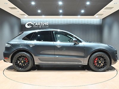 2021 Porsche MACAN — фото 10