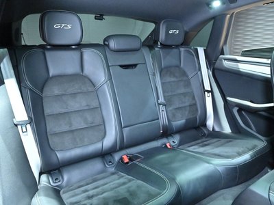 2021 Porsche MACAN — миниатюра 19