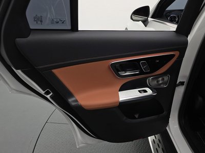 صورة مصغرة 15 لـ 2025 Mercedes-BENZ GLC