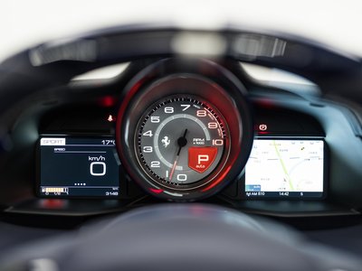 صورة مصغرة 14 لـ 2021 Ferrari 488 PISTA SPIDER
