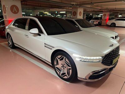 صورة 3 لـ 2022 Genesis G90 (RS4)