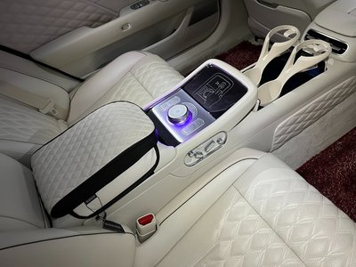 2022 Genesis G90 (RS4) — миниатюра 12