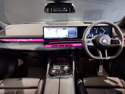 2024 BMW 5 SERIES TOURING 缩略图 13