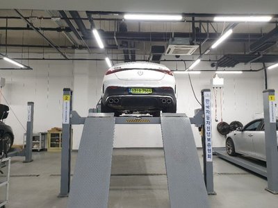 MERCEDES-BENZ GLC - 2