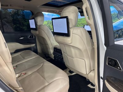TOYOTA LAND CRUISER 300 - 5