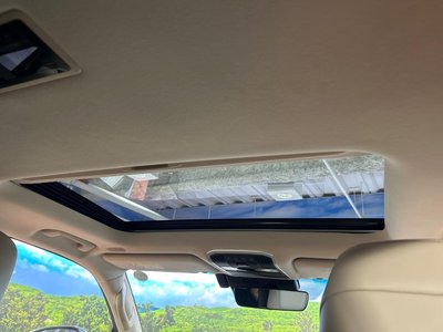 TOYOTA LAND CRUISER 300 - 3