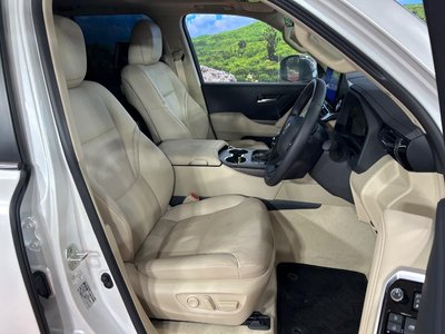 TOYOTA LAND CRUISER 300 - 8