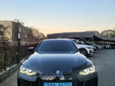 BMW I4