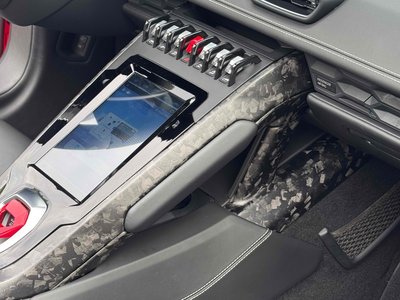 صورة 8 لـ 2018 Lamborghini HURACAN