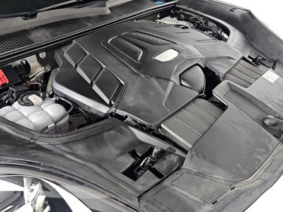 صورة 7 لـ 2023 Porsche CAYENNE
