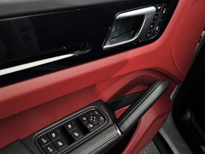 صورة مصغرة 24 لـ 2023 Porsche CAYENNE