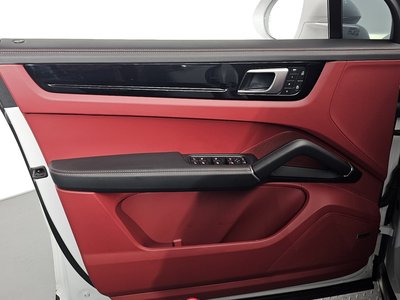 صورة مصغرة 14 لـ 2023 Porsche CAYENNE
